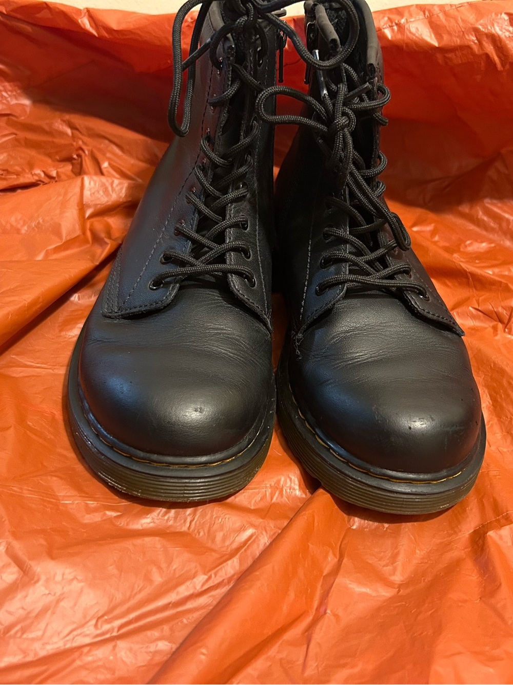 Dr. Martens Junior 1460 Softy T black leather combat boots size 34. (Us3) - Picture 6 of 15